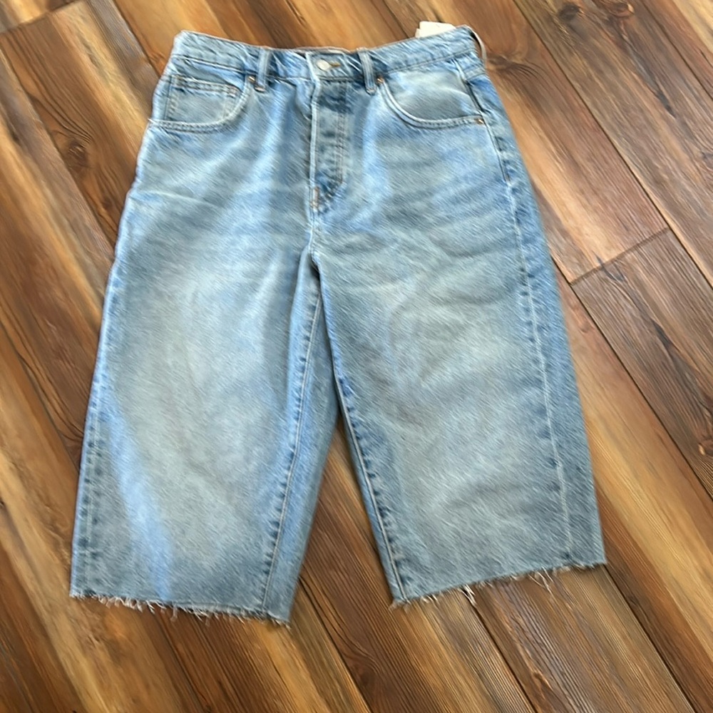 We The Free capri shorts never worn